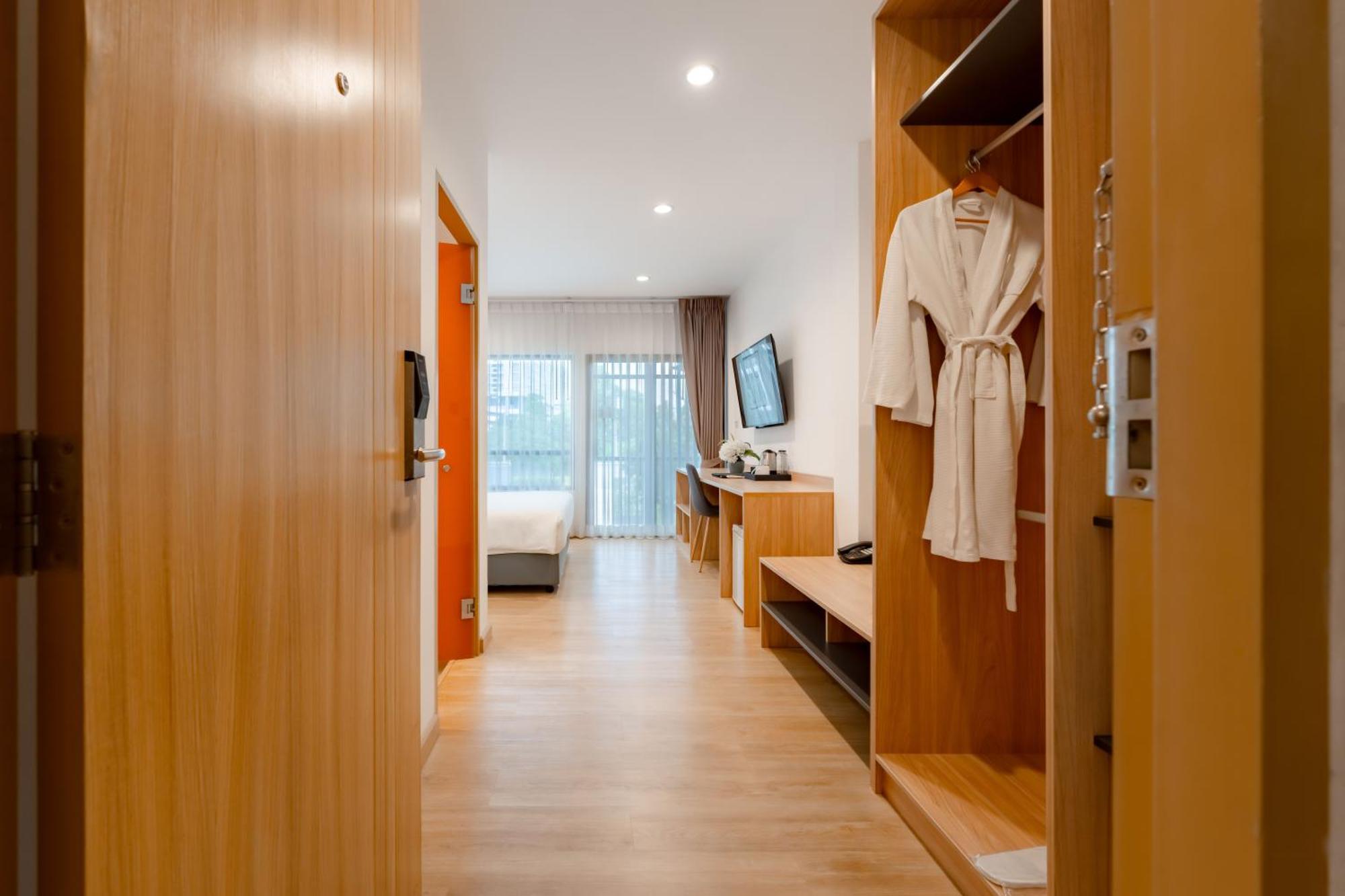 Moji Don Mueang Airport Hotel - Бангкок Экстерьер фото