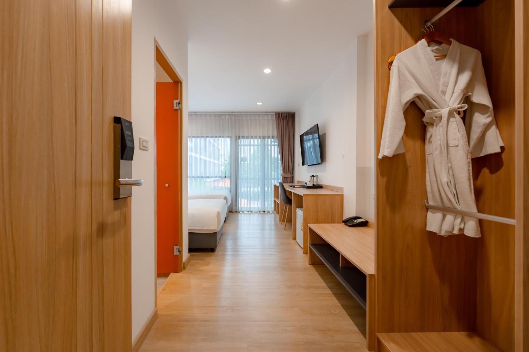 Moji Don Mueang Airport Hotel - Бангкок Экстерьер фото