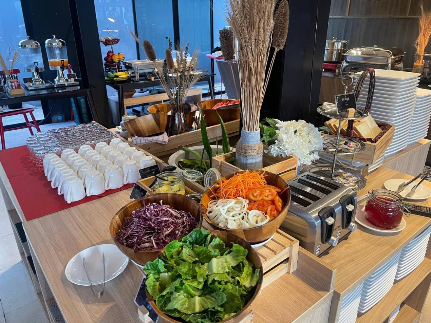 Moji Don Mueang Airport Hotel - Бангкок Экстерьер фото